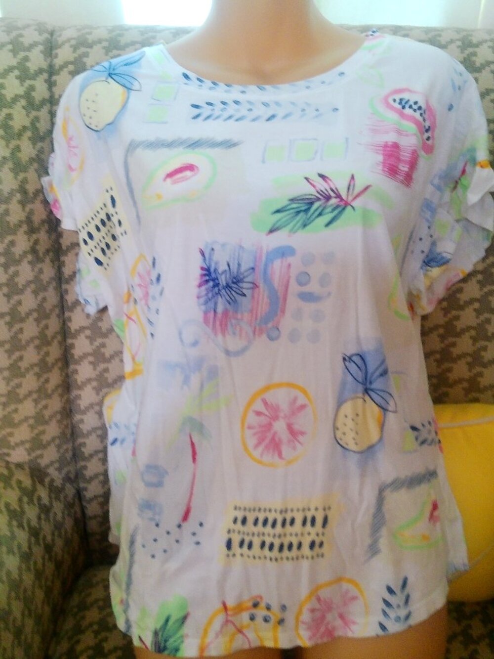 CROWN IVY TROPICAL RUFFLE T SIZE XLARGE GREAT CONDITION